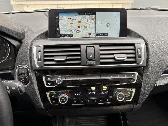 BMW 1-serie 118i SPORT / AUTOMAAT / LEER / NAVI / CRUISE / PDC picture 13
