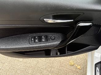 BMW 1-serie 118i SPORT / AUTOMAAT / LEER / NAVI / CRUISE / PDC picture 14