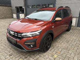 Damaged car Dacia Jogger 1.6 Hybrid 7PERS / CLIMA / CRUISE / CAMERA 2024/5