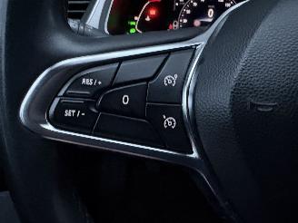 Renault Captur 1.0 TCe NAVI / CRUISE / PDC / BOSE picture 14