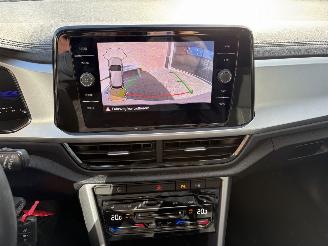 Volkswagen T-Roc 1.5 TSI AUTOMAAT / NAVI / CAMERA / VIRTUAL COCKPIT picture 15