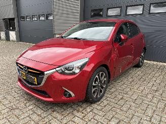 skadebil auto Mazda 2 1.5 Skyactiv GT-Luxury AUTOMAAT / NAVI / CAMERA 2017/11