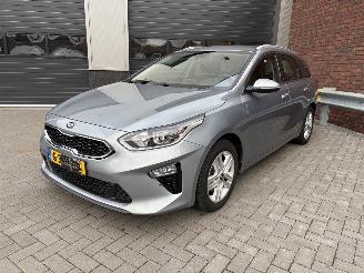 Auto incidentate Kia Ceed 1.0 T-GDI Sportswagon NAVI / CAMRA / CLIMA / STOELVERW 2019/9