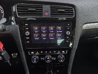 Volkswagen Golf 1.6 TDI NAVI / CRUISE / PDC / CLIMA picture 11