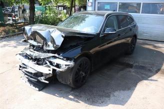Vrakbiler auto BMW 3-serie 3 serie Touring (F31), Combi, 2012 / 2019 320i 2.0 16V 2017/8