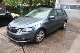 Uttjänta bilar auto Skoda Octavia Octavia Combi (5EAC), Combi 5-drs, 2012 / 2020 1.0 TSI 12V 2017/5