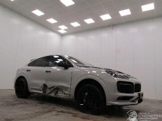 uszkodzony samochody osobowe Porsche Cayenne Coupe 4.0 GTS Techart 2020/9