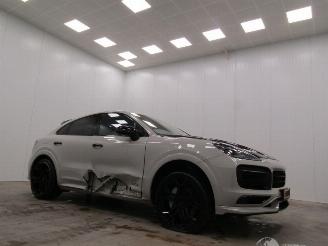 skadebil auto Porsche Cayenne Coupe 4.0 GTS Techart 2020/9