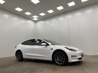 Schadeauto Tesla Model 3 AWD Dual-Motor Long-Range 2019/12