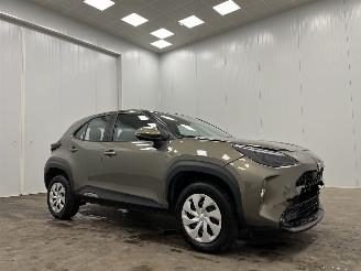 damaged passenger cars Toyota Yaris Cross 1.5 Hybrid Clima 2023/11
