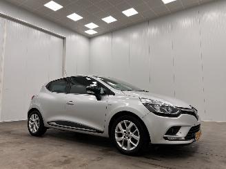 Schadeauto Renault Clio 0.9 TCe Limited Navi Airco 2019/7
