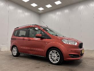 Schadeauto Ford Tourneo Courier 1.0 Titanium Navi Airco 2014/7