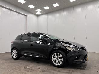 krockskadad bil auto Renault Clio Estate 0.9 TCe Navi Airco 2019/10