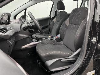 Peugeot 2008 1.2 VTi  Autom. Panoramadak Navi Airco picture 9