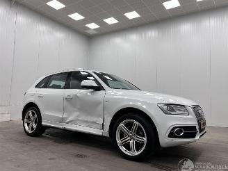 skadebil auto Audi Q5 2.0 TFSI S-Tronic Quattro S-Line Panoramadak 2014/1