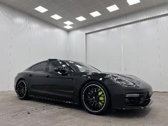 skadebil auto Porsche Panamera Turbo S E-Hybrid Panoramadak 2021/5