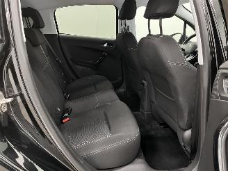 Peugeot 208 1.2 PureTech Allure 5-drs Navi Clima picture 10