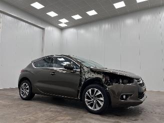 Vaurioauto  passenger cars Citroën DS4 1.6 VTi So Chic Clima 2012/8