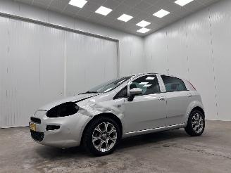 Fiat Punto Evo 0.9 TwinAir Sempre 5-drs Navi Clima picture 4