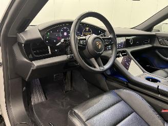 Porsche Taycan Panoramadak picture 8