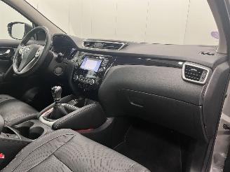 Nissan Qashqai 1.6i Tekna Panoramadak Navi Clima picture 13