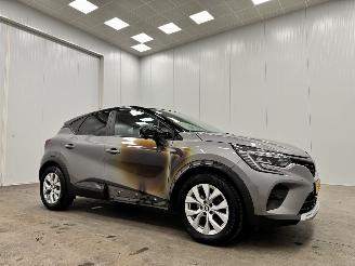 skadebil auto Renault Captur 1.0 TCe 100 Bi-Fuel Zen Airco 2021/12