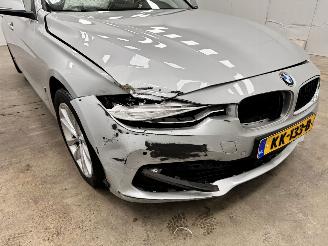 BMW 3-serie 330e Autom. Executive Navi Clima picture 17