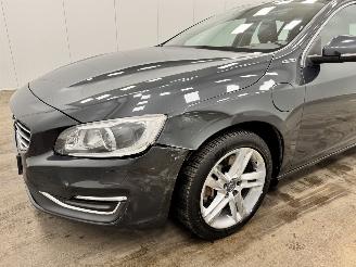 Volvo V-60 2.4 D6 Twin engine R-Design Navi Clima picture 19