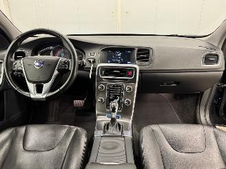 Volvo V-60 2.4 D6 Twin engine R-Design Navi Clima picture 11