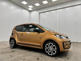 Damaged car Volkswagen Up! 1.0 BMT take up! Airco 2018/3