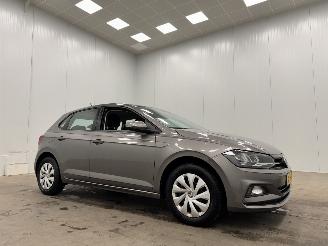 skadebil auto Volkswagen Polo 1.0 TSI Comfortline 5-drs Airco 2018/1