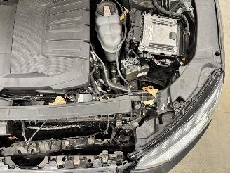 Audi A4 Avant 35 TDI S-Tronic S-Line Panoramadak Navi Clima picture 17