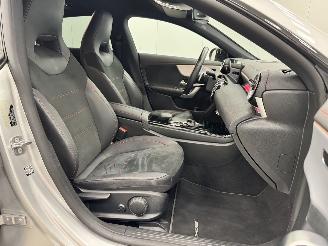 Mercedes Cla-klasse Shooting Brake 180 Autom. AMG Navi Clima picture 9