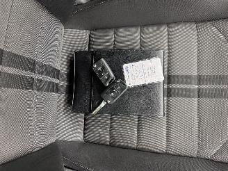 Volkswagen Golf 1.2 TSI 5-drs Navi Clima picture 13