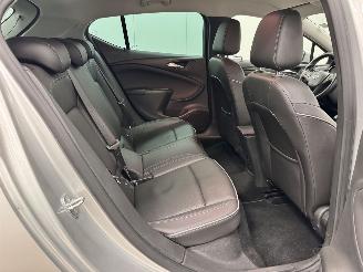 Opel Astra 1.6 CDTI Innovation 5-drs Navi Clima picture 10