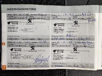 Peugeot 2008 1.2 PureTech Allure Panoramadak Navi Clima picture 15