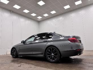 BMW 5-serie 520i Autom.Luxury Navi Clima picture 3