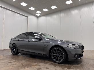 Schadeauto BMW 5-serie 520i Autom.Luxury Navi Clima 2016/10