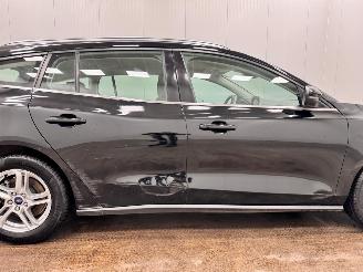 Ford Focus Wagon 1.0 EcoBoost Titanium Navi Clima picture 16