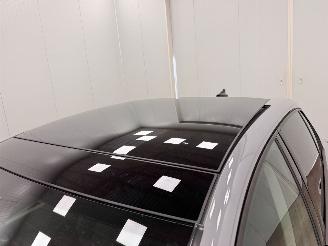 Volkswagen Golf 2.0 TDI R-Line Panoramadak 5-drs Airco picture 7