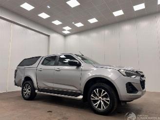 damaged commercial vehicles Isuzu D-Max 1.9d Autom. DC 4-WD Clima 2025/2