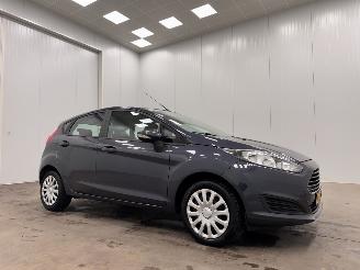 krockskadad bil auto Ford Fiesta 1.0 Style 5-drs Navi Airco 2015/2