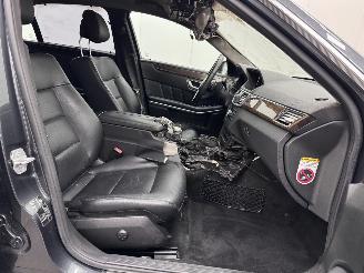 Mercedes E-klasse 300 CDI Autom Navi Clima picture 9