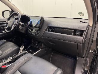 Mitsubishi Outlander 2.0 PHEV 4WD Instyle Navi Clima picture 12