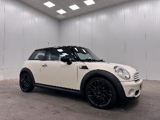 skadebil auto Mini One 1.6 One Business Line Airco 2010/6