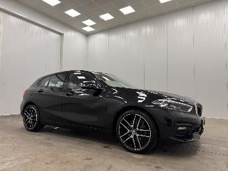 krockskadad bil auto BMW 1-serie 118i Autom. High Executive Edition 5-drs Navi Clima 2020/8