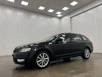 Skoda Octavia Combi 1.6 TDI Ambition Panoramadak Navi Clima picture 4