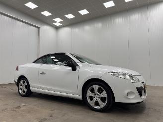 Schadeauto Renault Mégane Cabrio 1.6i Expression Navi Clima 2011/12