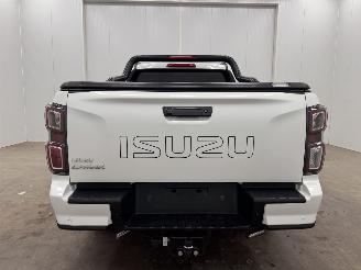 Isuzu D-Max 1.9 Autom. V-Cross DC 4wd Clima picture 6