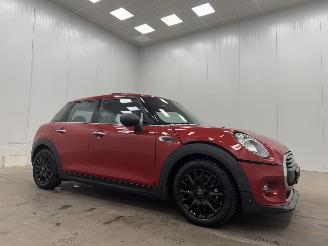 krockskadad bil auto Mini One 1.2 One Salt Panoramadak 5-drs Navi Clima 2017/6